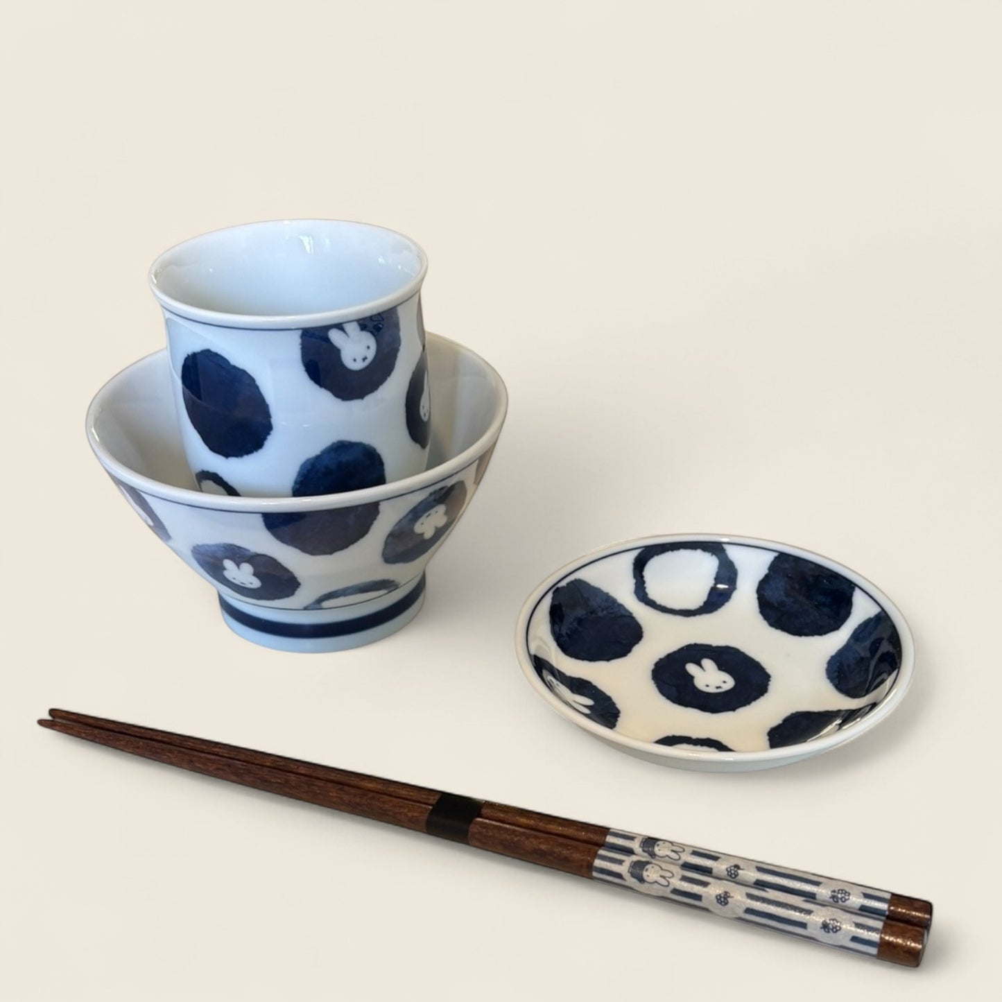 Vaisselle Miffy en céramique japonaise Hasami-yaki – Collection artisanale